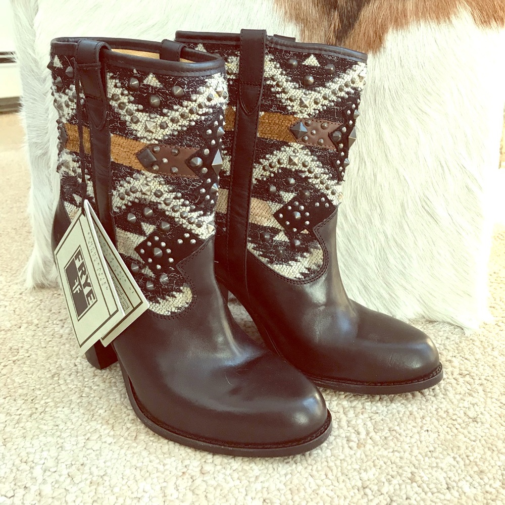 Frye Jenny Navajo Short Boot, wmns 9, NWT!! NICE!
